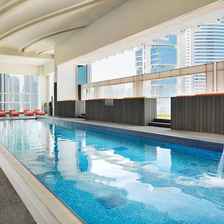 Delta Hotels By Marriott City Center Доха Екстер'єр фото The swimming pool at the 39th floor