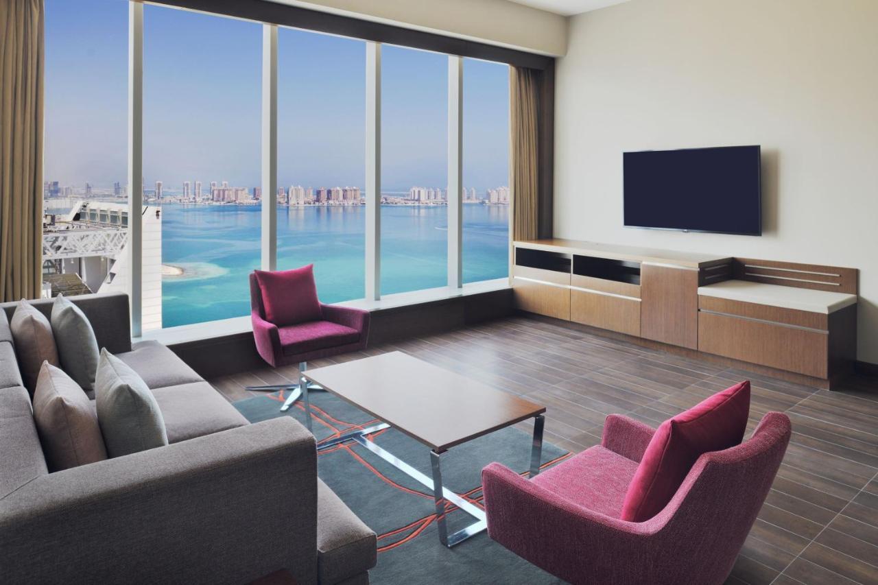 Delta Hotels By Marriott City Center Доха Екстер'єр фото A living room in a typical apartment