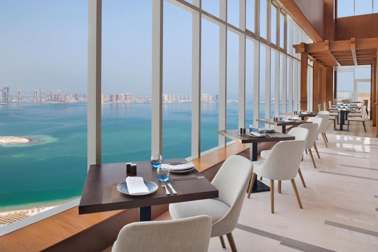 Delta Hotels By Marriott City Center Доха Екстер'єр фото The View at The Palm