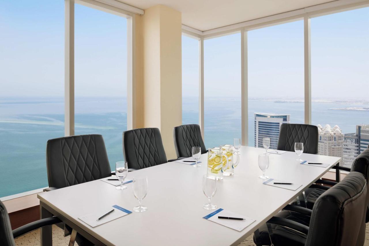 Delta Hotels By Marriott City Center Доха Екстер'єр фото Boardroom