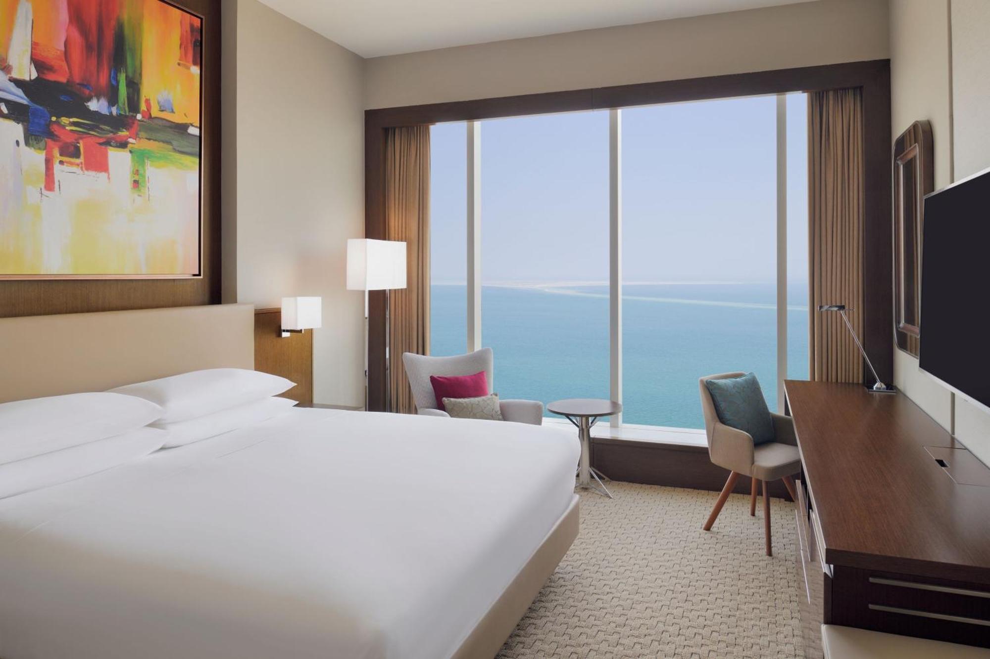 Delta Hotels By Marriott City Center Доха Екстер'єр фото A guest room at the hotel